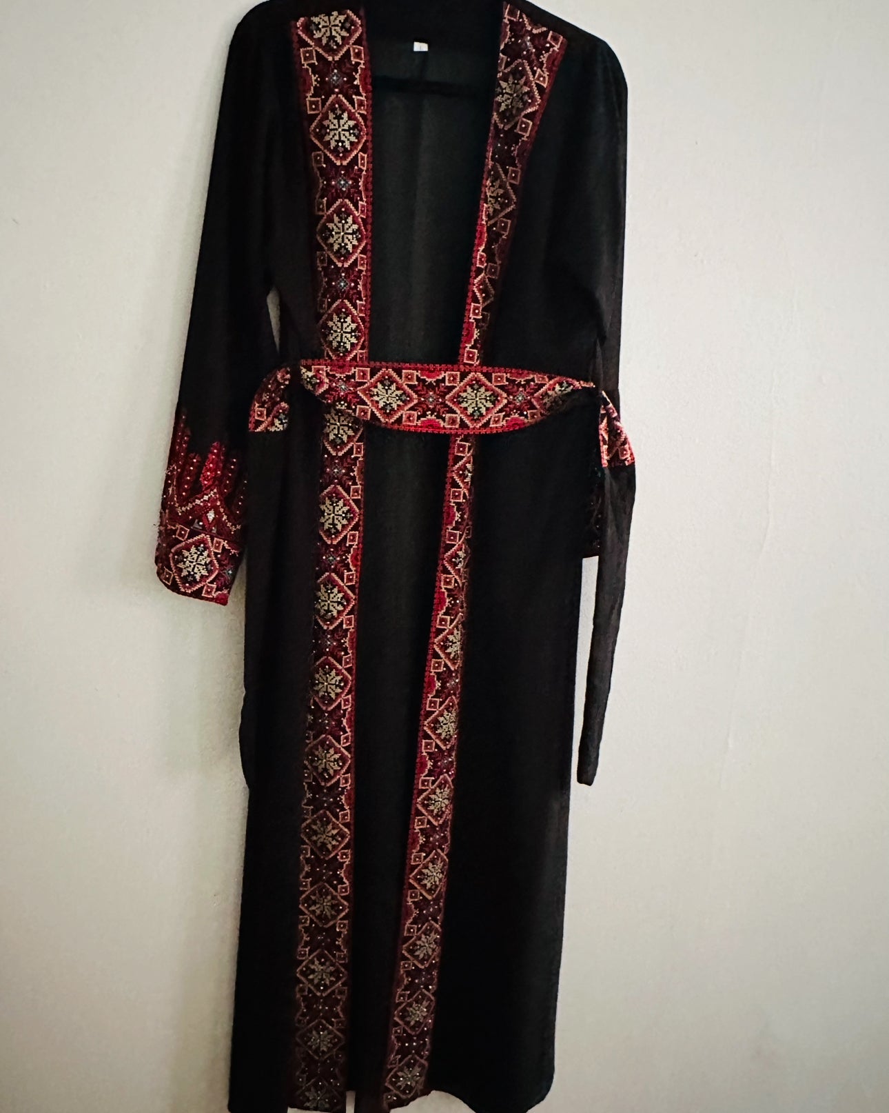 Abaya felistine